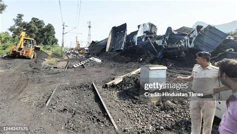 Koderma Station Photos and Premium High Res Pictures - Getty Images