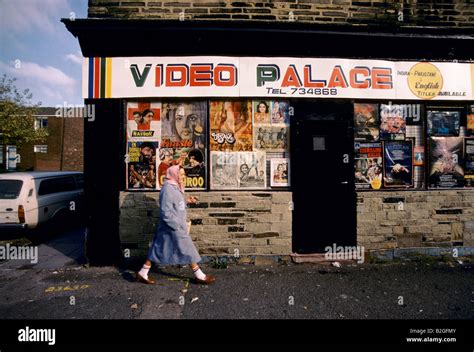 VIDEO SHOP IN BRADFORD Stock Photo - Alamy