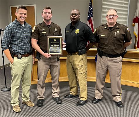 Limestone County Sheriff’s Deputies Receive Life Saving Award – Quad