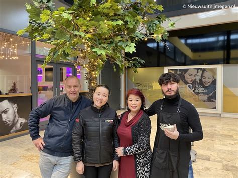 Foto S De Ondernemers Van Winkelcentrum Dukenburg Wensen U Alvast Een