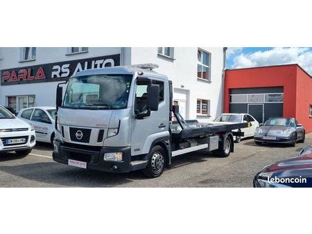 NISSAN CABSTAR Depanneuse Nissan Nt500 Bvm 6 150ch Entretien Complet