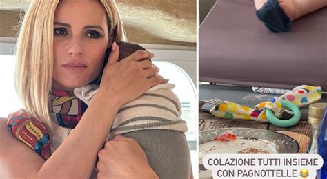 Michelle Hunziker Colazione Con Pagnottelle Con Il Nipote Cesare E