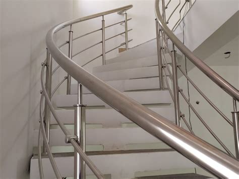 Silver Stainless Steel Staircase Railing Mounting Type Floor At Rs