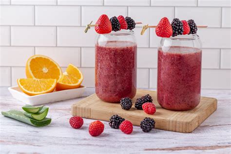 Refrescante Licuado de Frutos rojos Recetas Nestlé