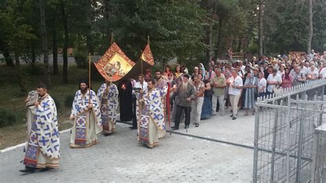 Slujba Prohodului Adormirii Maicii Domnului la Catedrala Episcopală