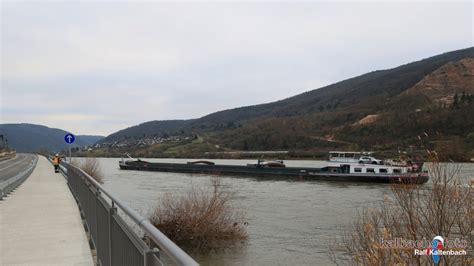 Frachtschiff Auf Grund Gelaufen Einsatzbericht Lorch Am Rhein