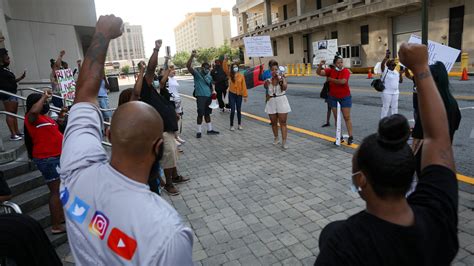 Friday evening protest in Wilmington calls for criminal justice reform