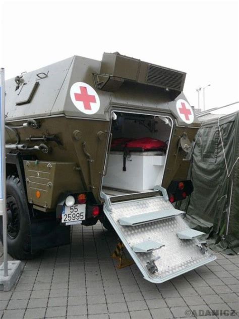 Military Medical Vehicles (46 pics) - Izismile.com