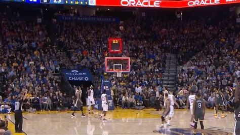 Stephen Curry Hits Crazy Half Court Buzzer Beater Against The Clippers