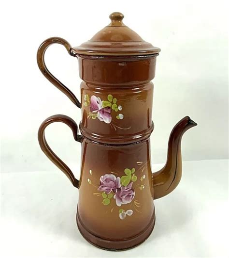 RARE CAFETIERE TOLE Emaillee Decor De Roses Avec Fort Relief Complete