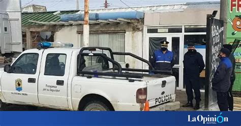 Pelea entre vecinos terminó en batalla campal y con un policía