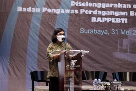 Wamendag Pada Literasi Sistem Resi Gudang Di Surabaya Jawa Timur