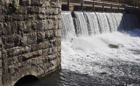 Mammoth Springs Dam Picture. Image: 5954098