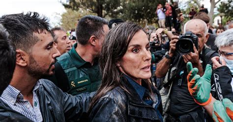 King Felipe And Queen Letizia Of Spain Pelted With Mud On Flood Town Visit