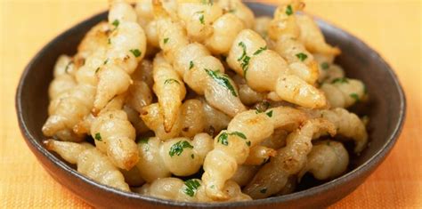 Crosnes sautés facile découvrez les recettes de Cuisine Actuelle