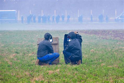 Affrontements Sainte Soline Le Pronostic Vital Dun Des