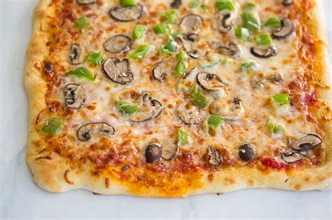 Green Pepper And Mushroom Pizza Cook Smarts