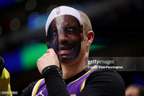 Lebron James Mask Photos and Premium High Res Pictures - Getty Images