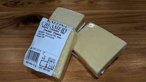 Iowa Made Cheese Kalona Creamery Cheese Shop