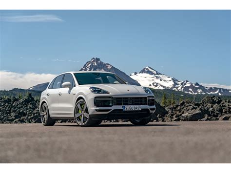 2021 Porsche Cayenne Hybrid: 54 Exterior Photos | U.S. News