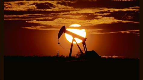 Nse Launches Wti Crude Oil Natural Gas Futures