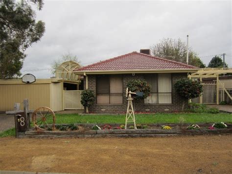 8 Truganini Place Chisholm Act 2905 Au