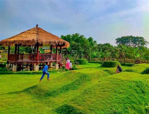 WTC Mangga Dua Square: Jam Buka, Alamat, dan Fasilitas