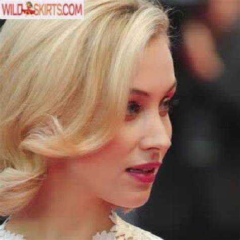 Sarah Gadon Nude Leaked Photos And Videos Wildskirts