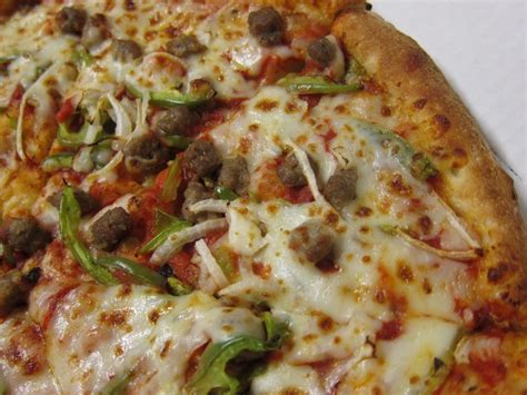 Review: Papa John's - Sausage, Peppers, and Onions Pizza