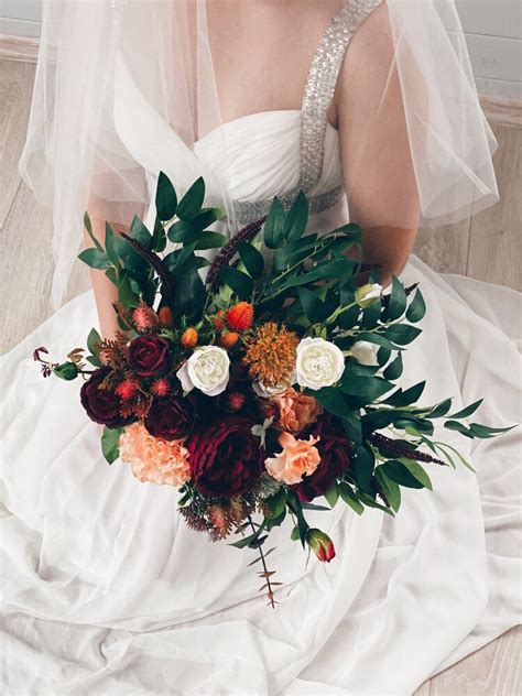 Bold And Beautiful Burnt Orange Bridal Bouquets Inspiration And