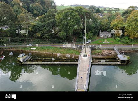 Aber Swing Bridge River Seiont Caernarfon Wales Uk Stock Photo Alamy