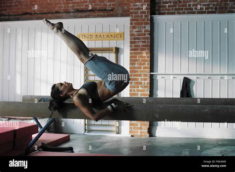 Stick it 2006 missy peregrym hi-res stock photography and images - Alamy