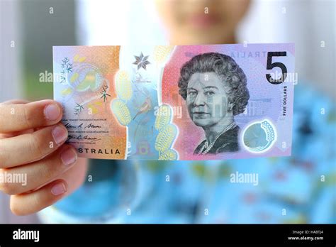 5 dollar note australian hi-res stock photography and images - Alamy