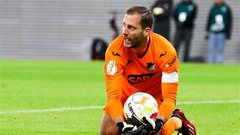 Dfb Pokal Hoffenheim Keeper Oliver Baumann Mit Wutrede Nach Pleite