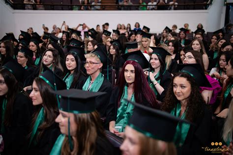 Ceremonia De Absolvire Flls Flls Ub