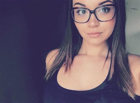 Glasses R Girlswithglasses