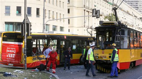 Warszawa Prokuratura Wszcz A Ledztwo Ws Wypadku Na Marsza Kowskiej