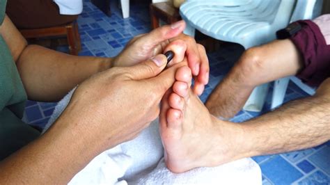 4 Cheap Local Thai Foot Reflexology Thai Foot Massage With Acupressure