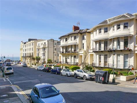 1 Bed Flat To Rent In Lansdowne Place Hove Bn3 Zoopla