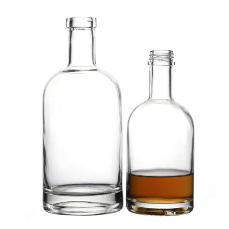 Wholesale Customize High Quality Empty Clear Round Glass Vodka Bottle