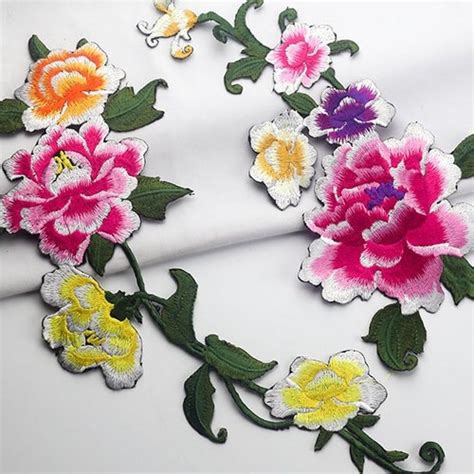 A Pair Embroidered Flower Iron On Applique Patchvintage Etsy