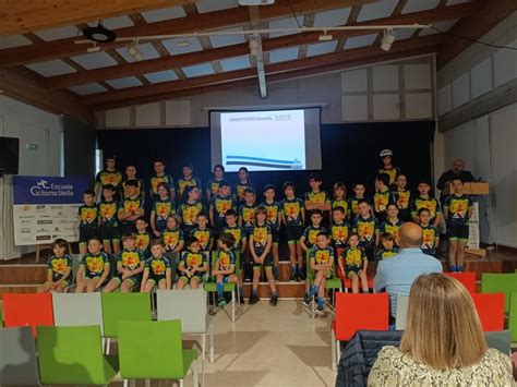 Presentaci N Escuela De Ciclismo Viella Ciclismo Asturiano