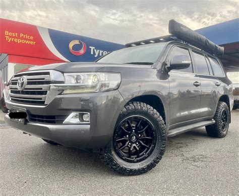 Toyota LandCruiser 200 Series Grey Fuel Off Road Rebel 6 D679 Wheel