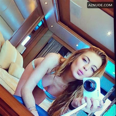 Lindsay Lohan Sexy And Hot Selfie Photos AZNude