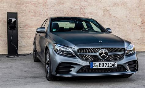 Mercedes C 300 de el nuevo híbrido enchufable que apuesta por el diésel