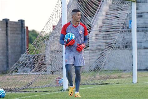 Na Zona De Rebaixamento Goleiro Do Am Rica Rn Alerta Para Necessidade