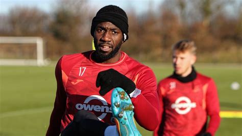 Criciúma encaminha contratação do atacante Yannick Bolasie