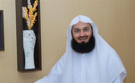 Ismail Musa Menk Author Of Motivational Moments Ii By Mufti Menk