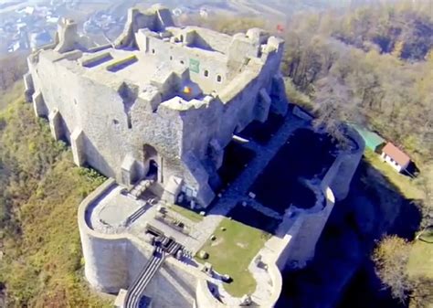 Cetatea Neamţului Una Dintre Cele Mai Fascinante Destinații Turistice