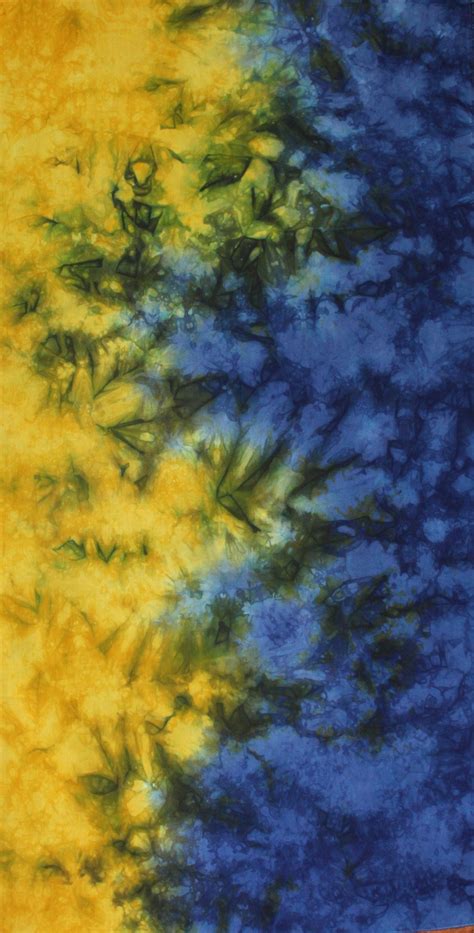 Gold And Purple Gradient Of Hand Dyed Quilt Cotton Tie Dye Wallpaper